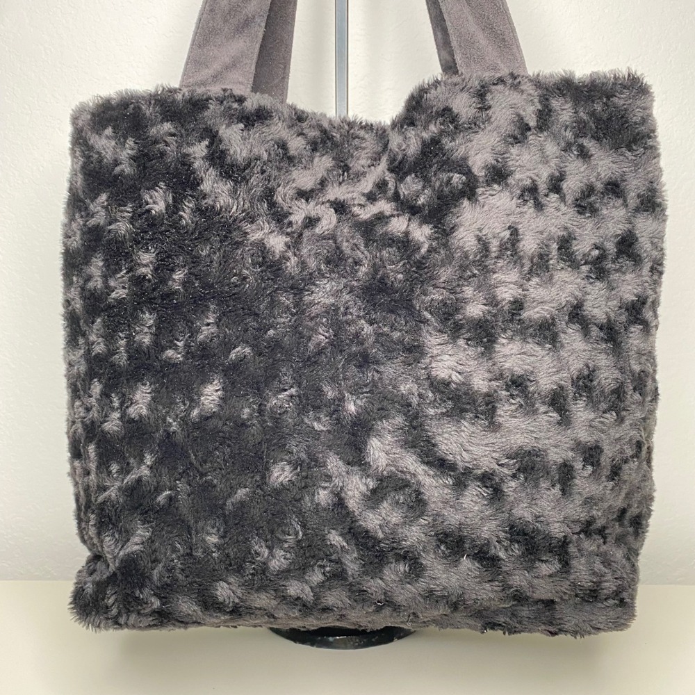 Lily Black Tote Bag Black Faux Fur Red Beaded Embellished Gold Accent - Picture 2 of 12